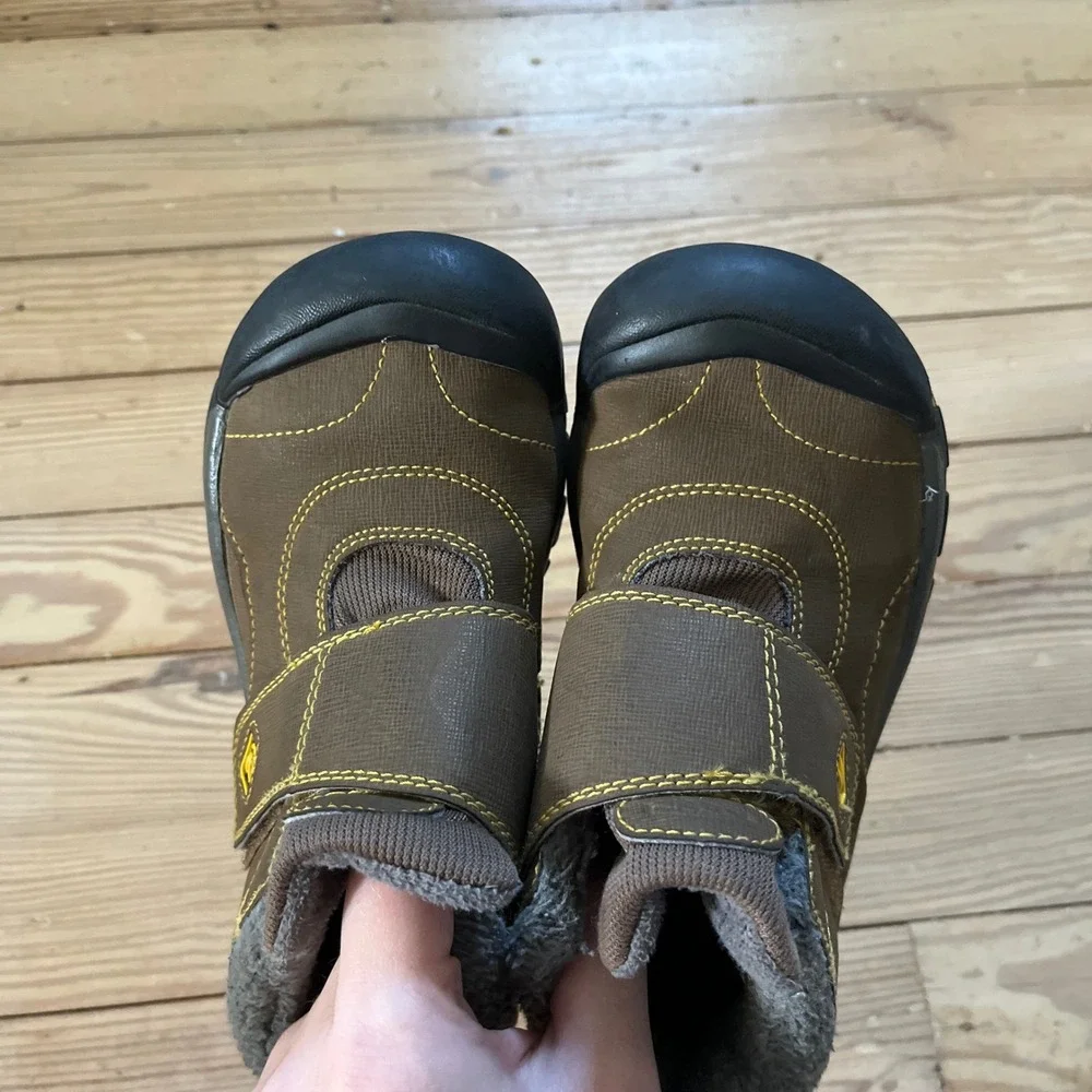 Keen Winter Boots Kids Size 13 Brown Waterproof Faux Fur Lined Insulated Rugged